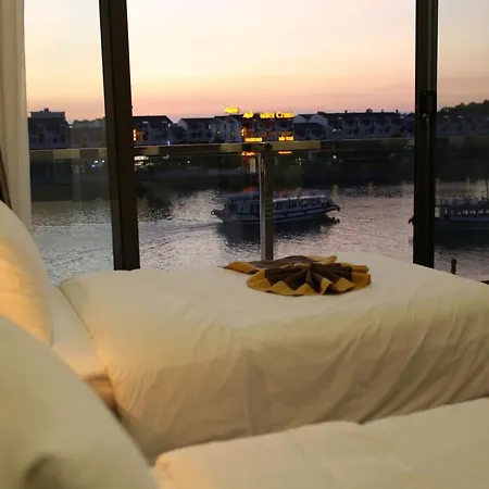 Moc Tra Hotel Tuan Chau Ha Long