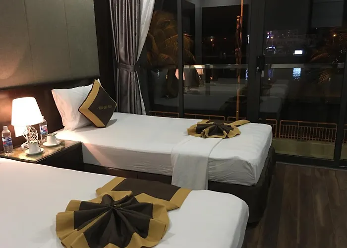 Moc Tra Tuan Chau 3*