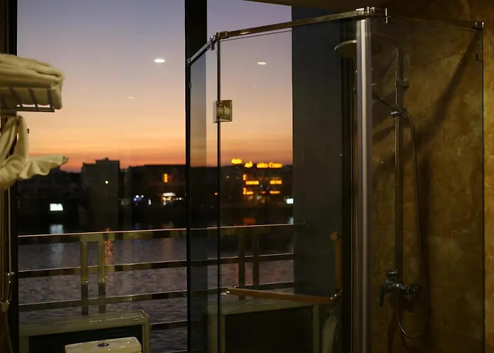 Moc Tra Tuan Chau Hotel 3*